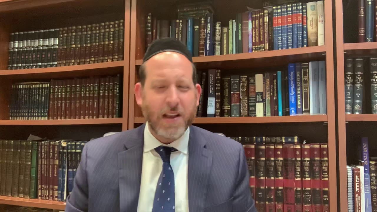 Emunah Minute: Personal Resurrection (Michalkel Chayim, Shmona Esrei)