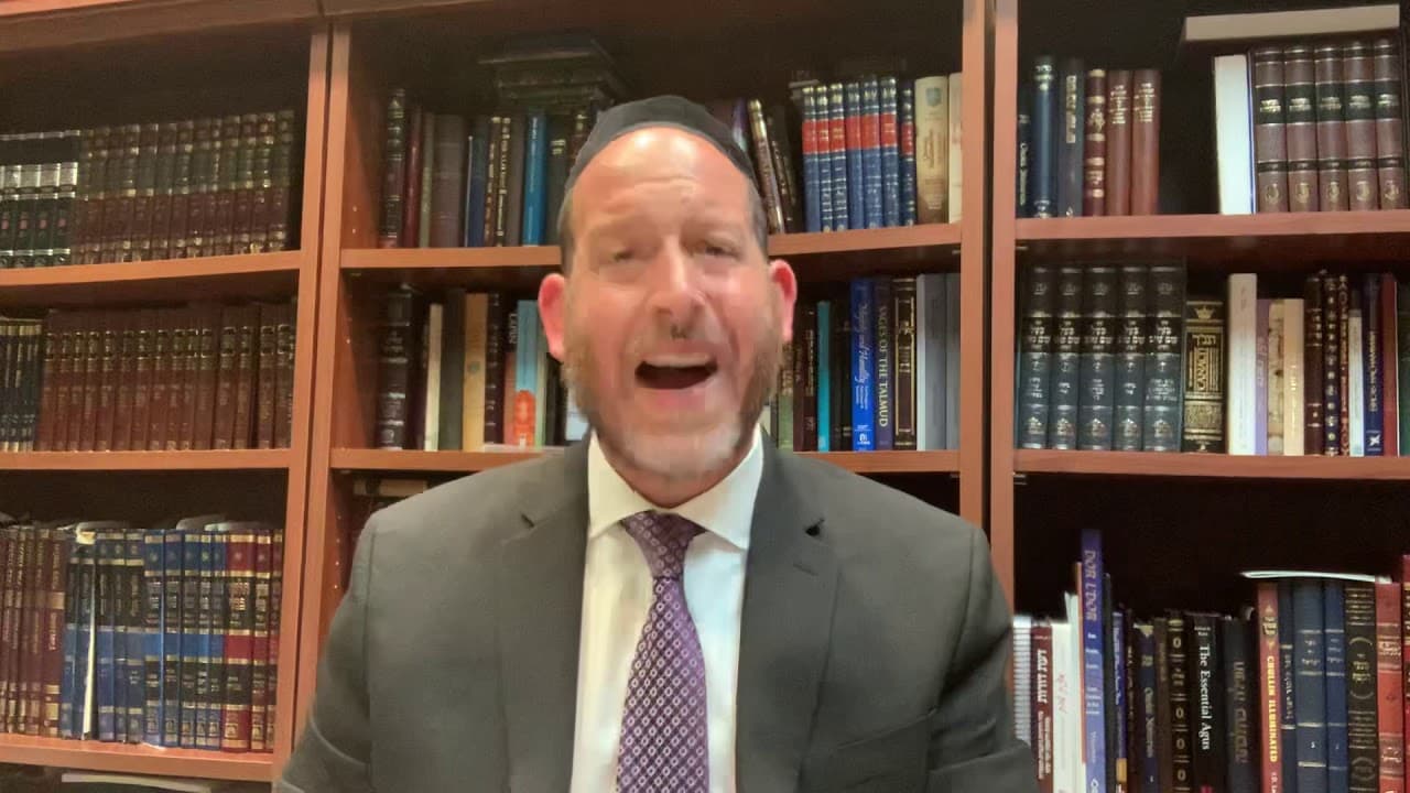 Emunah Minute: Resilience (Es Tzemach David)